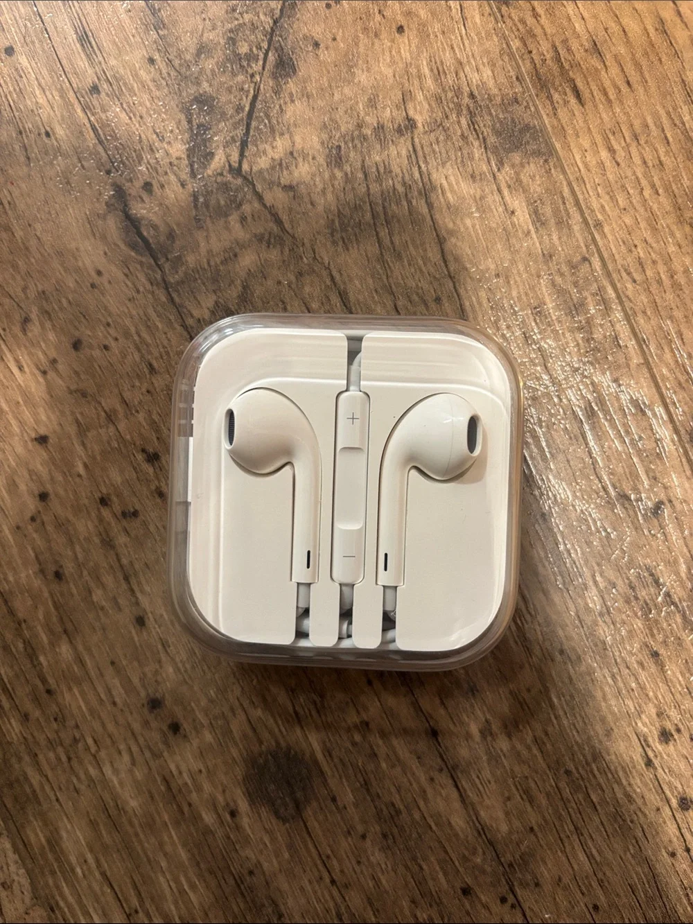 Apple White Earbud Headphones with 3.5mm Jack